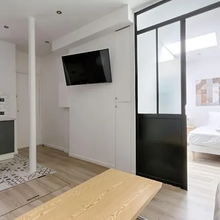 Daumesnil Gare De Lyon Ii Cosy 1br شقة